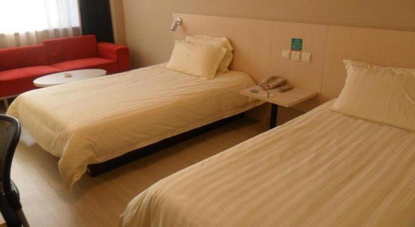 Jinjiang Inn Tonghua Shengli Road Branch מראה חיצוני תמונה